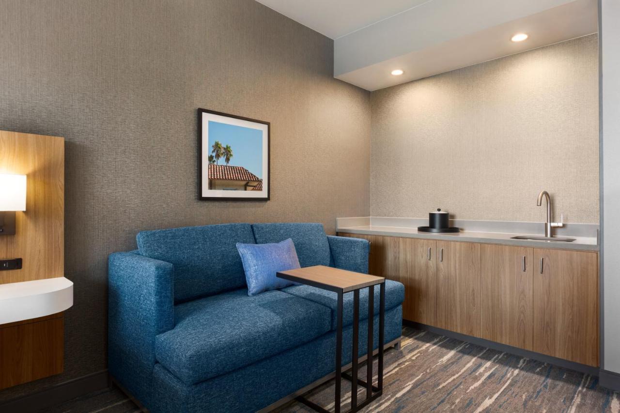 Hampton Inn & Suites San Mateo-San Francisco Airport Exteriör bild